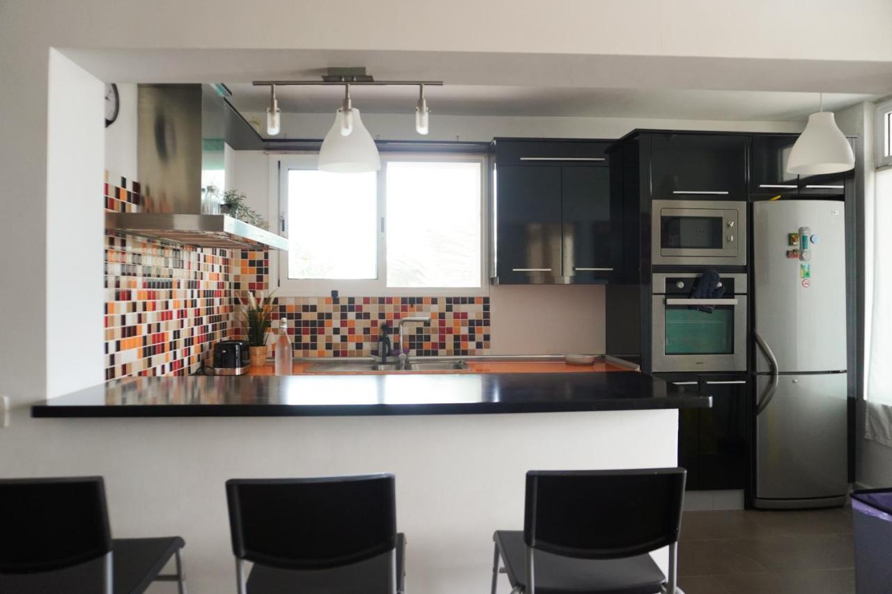 바하마르 Modern House In Bajamar 아파트 외부 사진